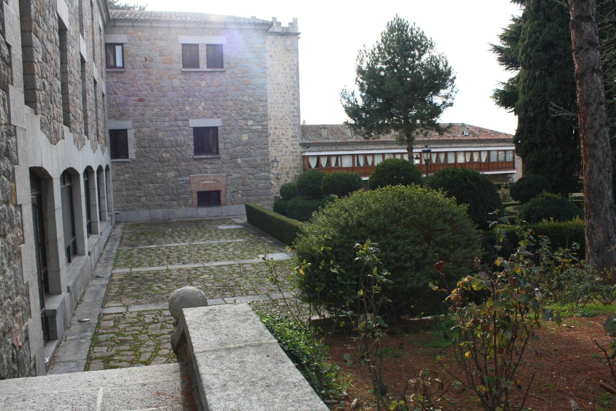 Parador De Ávila Ngoại thất bức ảnh