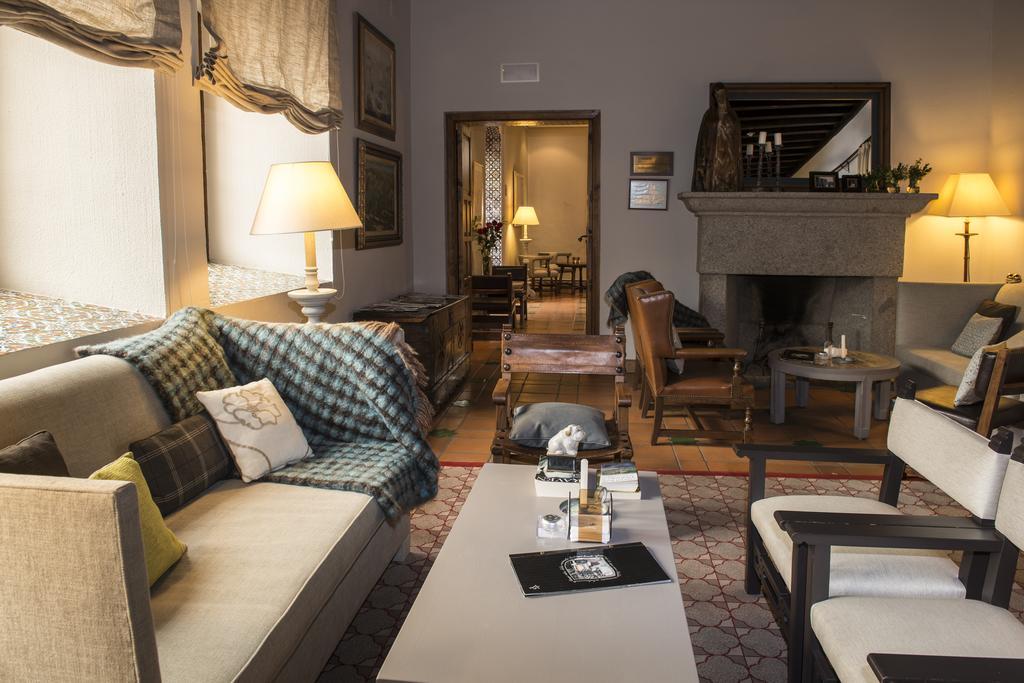 Parador De Ávila Ngoại thất bức ảnh